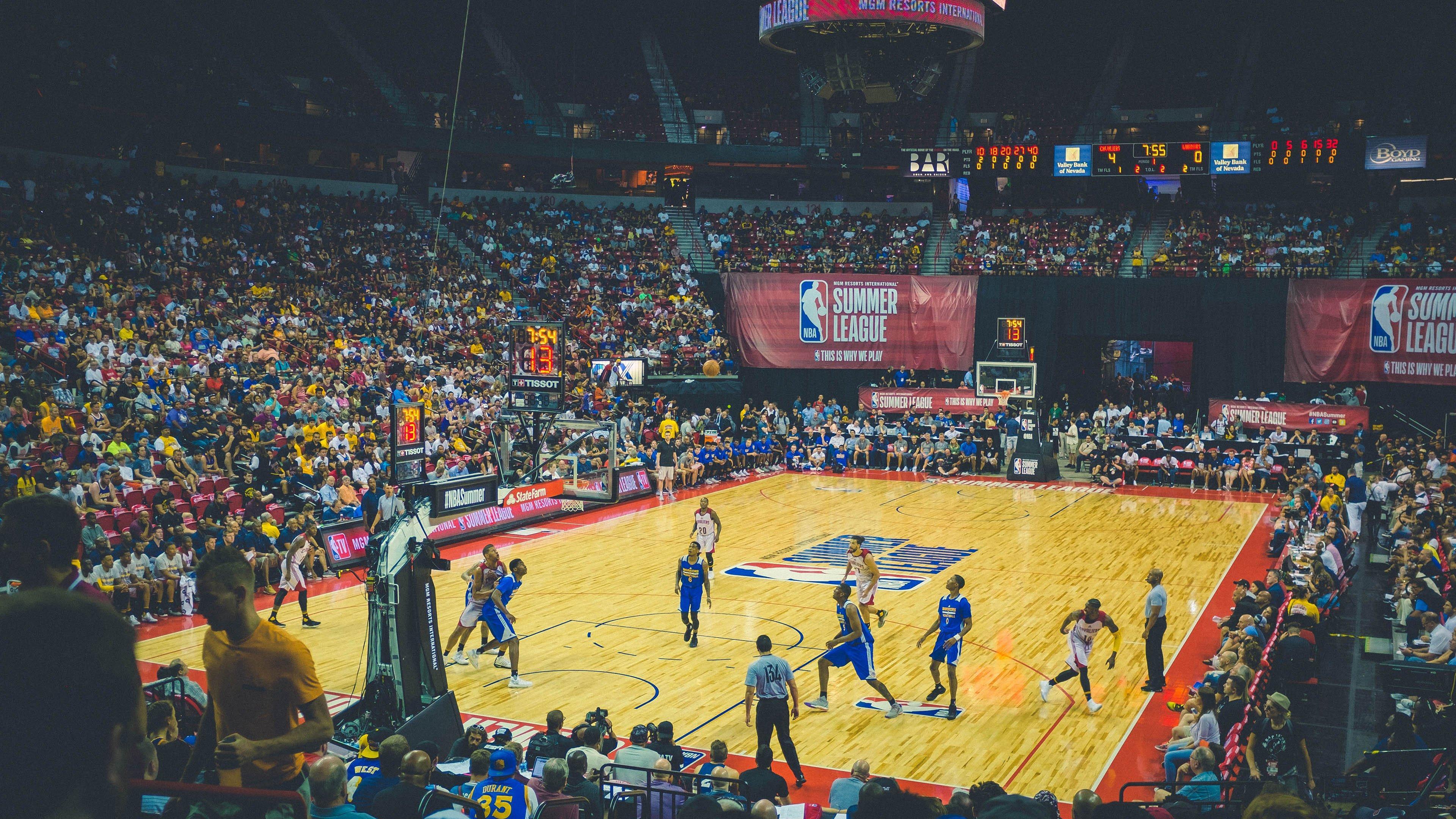 pg|瓦力全开！体坛明星与无畏契约开启梦幻跨界联动