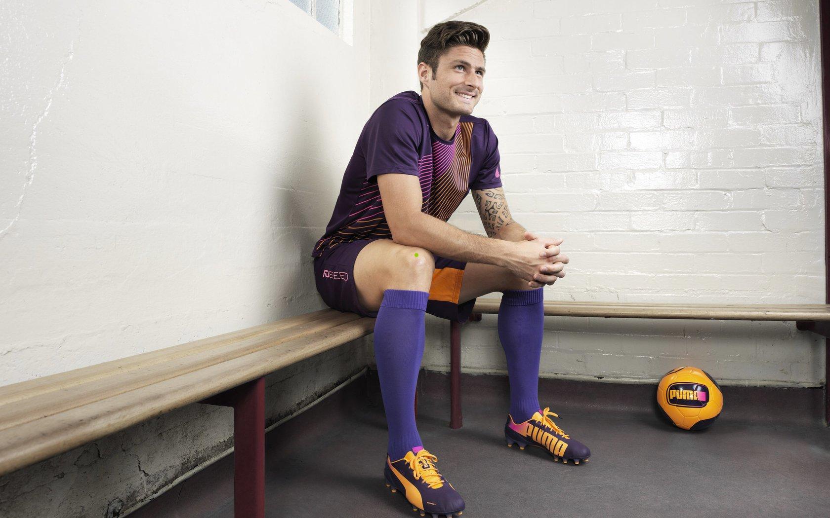 pg游戏_张曼源点评杨瀚森，身体天赋超约基奇，首轮秀潜力引爆篮坛